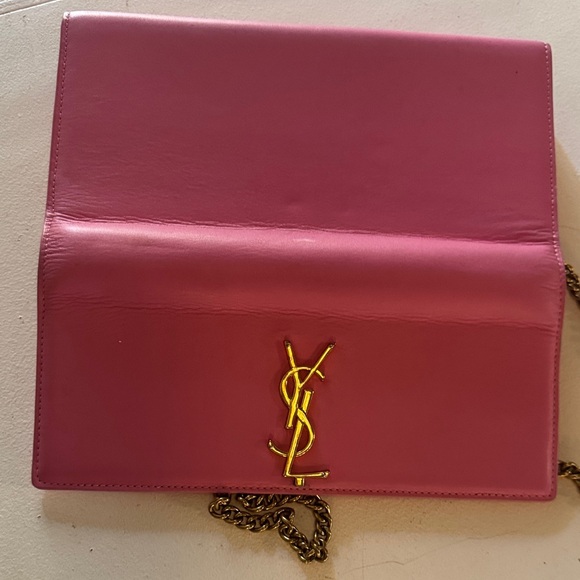 Yves Saint Laurent Vibrant Pink Clutch with Gold Chain/authentic - Picture 9 of 17